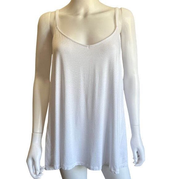 Torrid Super Soft White Knit Tank Top Adjustable Straps Womens Plus Size 0/L - Picture 1 of 3